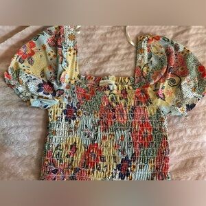 Floral Top with Ruffled Sleeves